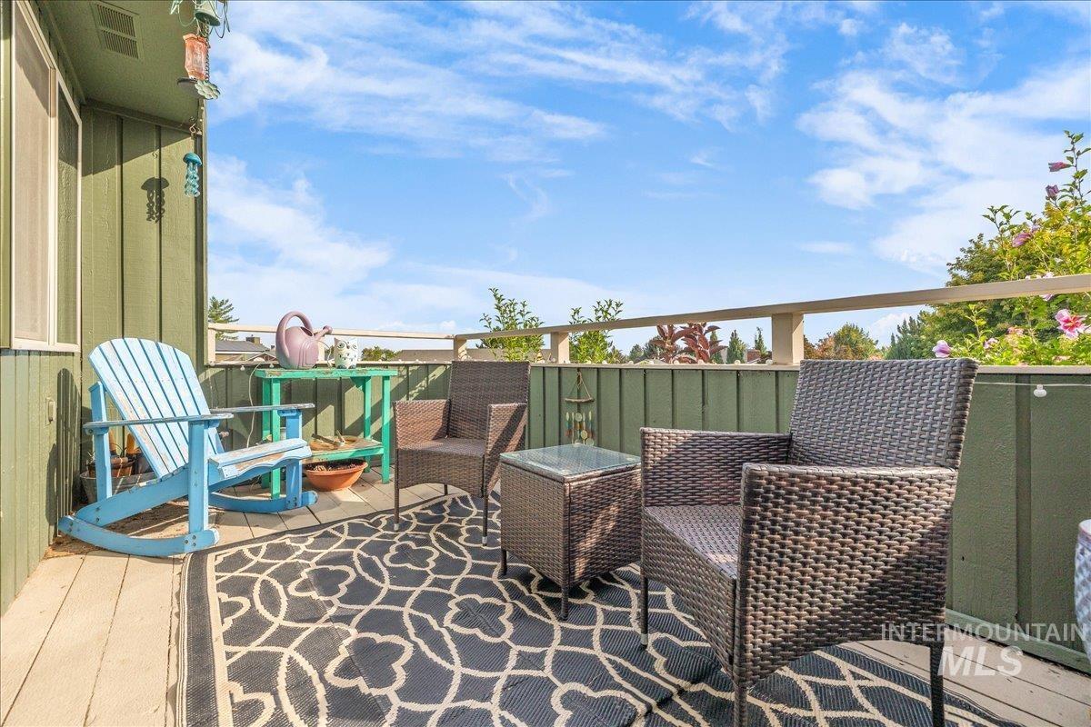 721 Parkside Way, Nampa, Idaho 83686, 3 Bedrooms, 2.5 Bathrooms, Residential For Sale, Price $385,000, 98998405