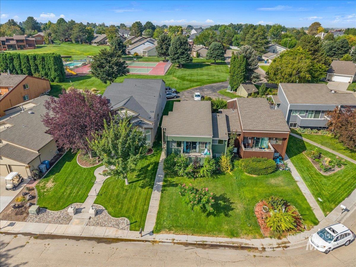 721 Parkside Way, Nampa, Idaho 83686, 3 Bedrooms, 2.5 Bathrooms, Residential For Sale, Price $385,000, 98998405
