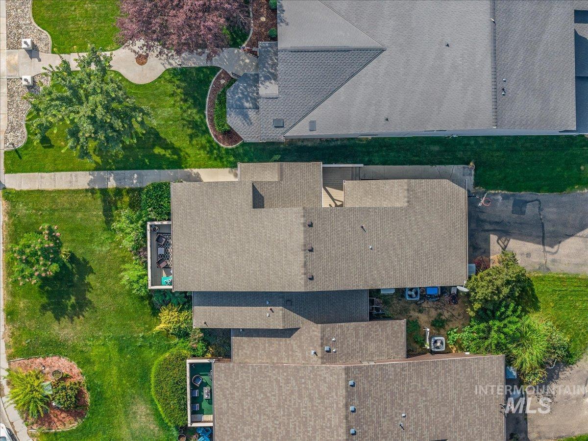 721 Parkside Way, Nampa, Idaho 83686, 3 Bedrooms, 2.5 Bathrooms, Residential For Sale, Price $385,000, 98998405
