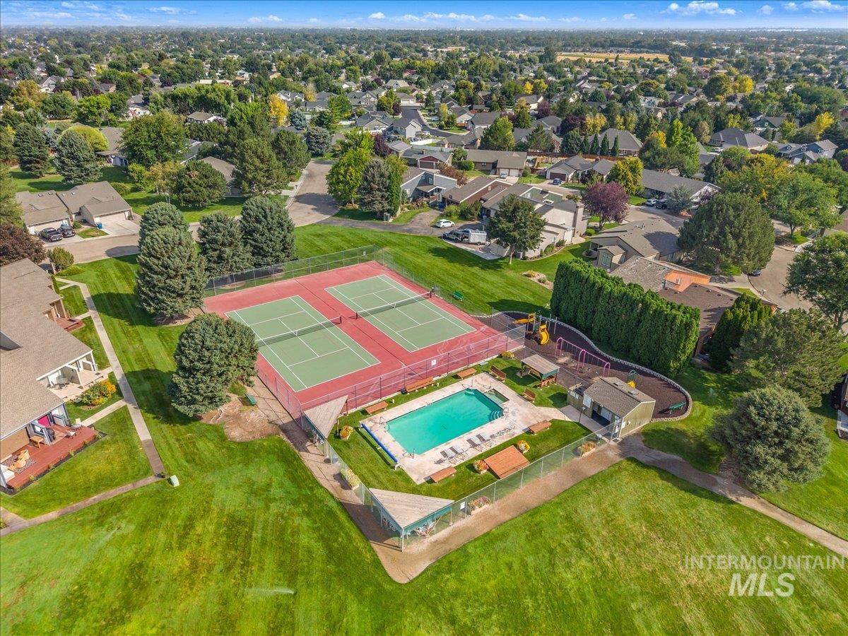 721 Parkside Way, Nampa, Idaho 83686, 3 Bedrooms, 2.5 Bathrooms, Residential For Sale, Price $385,000, 98998405