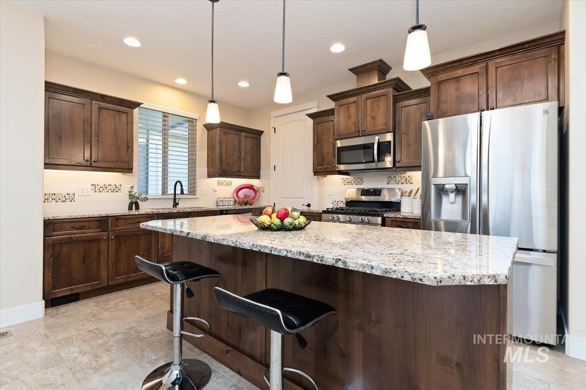 5945 W Beaufort Street, Boise, Idaho 83714, 4 Bedrooms, 2.5 Bathrooms, Residential For Sale, Price $575,000,MLS 98998407
