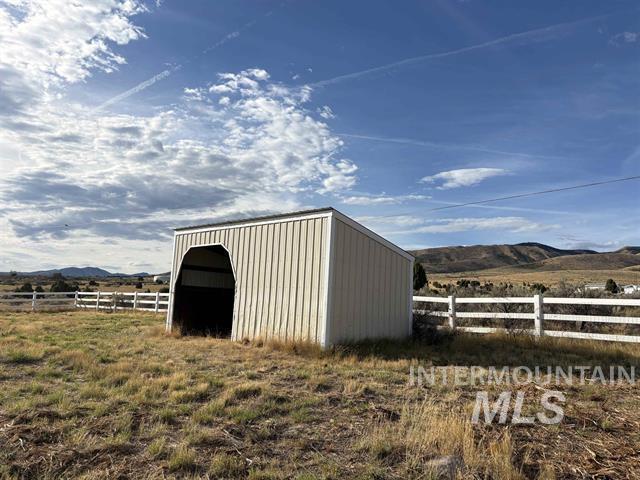 1153 City Creek, Pocatello, Idaho 83204, 4 Bedrooms, 3 Bathrooms, Residential For Sale, Price $575,500,MLS 98998408