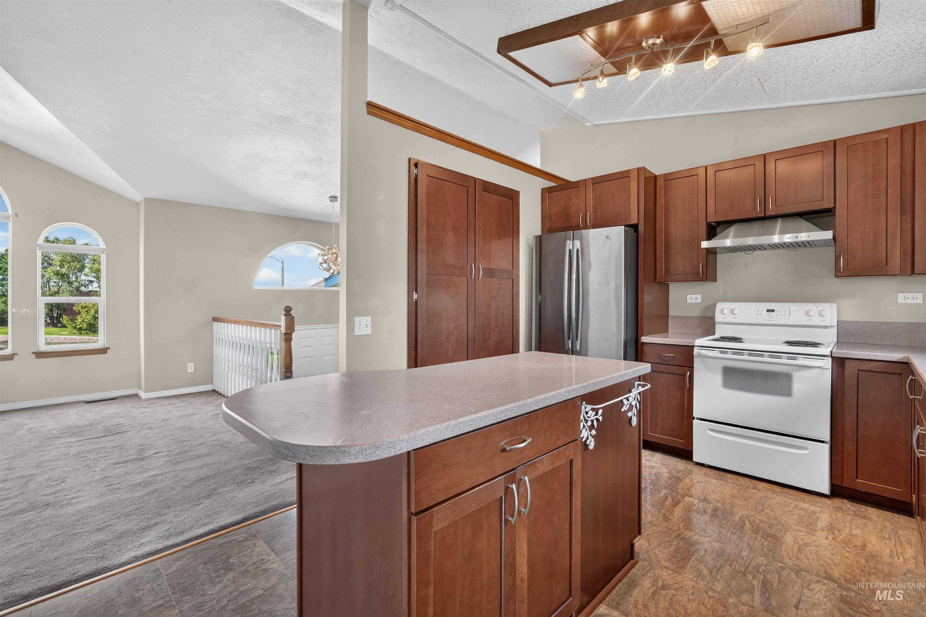 1153 City Creek, Pocatello, Idaho 83204, 4 Bedrooms, 3 Bathrooms, Residential For Sale, Price $575,500,MLS 98998408