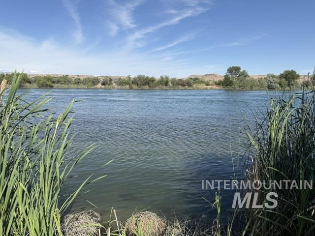 7262 Old Bruneau Hwy, Marsing, Idaho 83639, 5 Bedrooms, 4.5 Bathrooms, Residential For Sale, Price $1,250,000,MLS 98998409