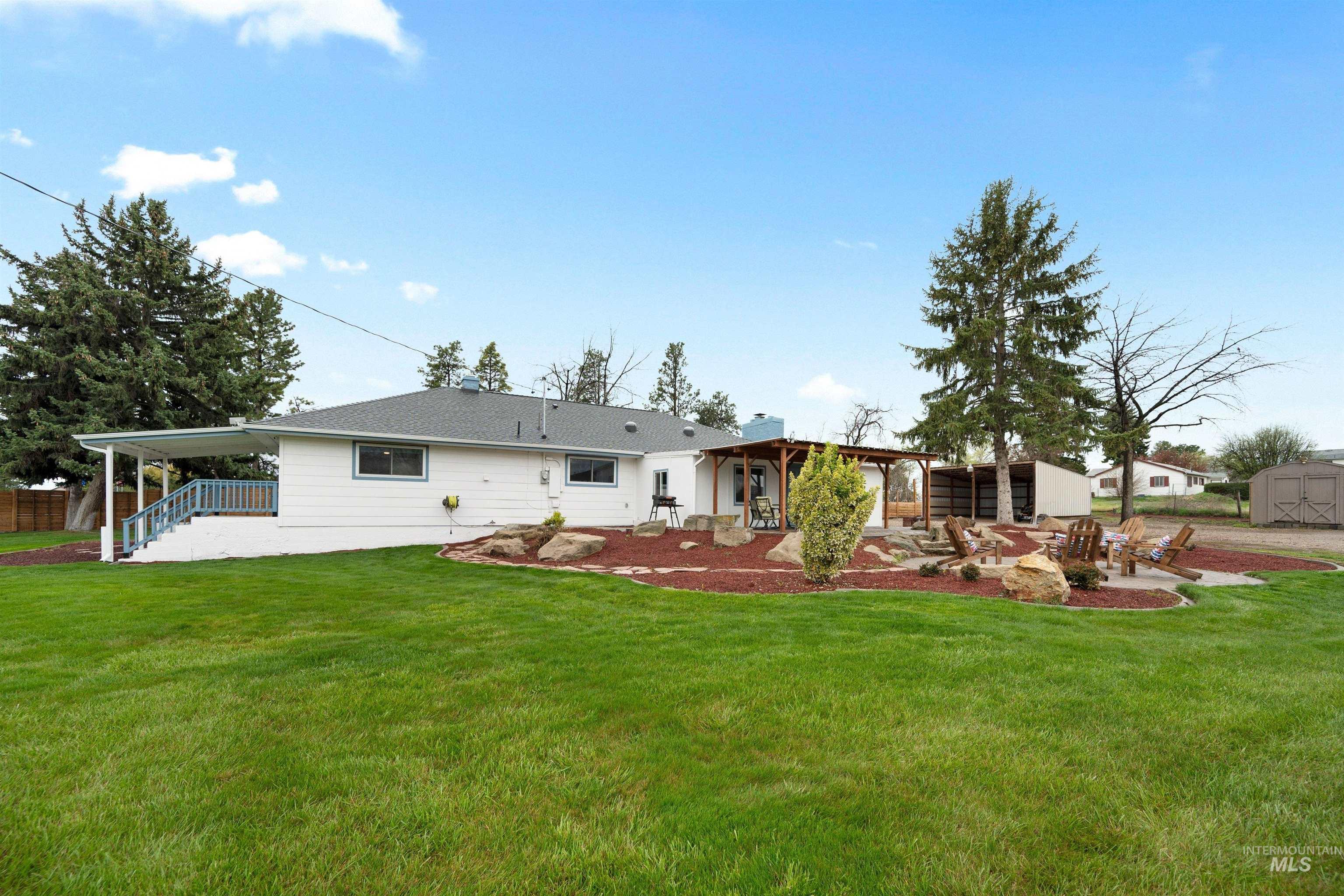 7816 E Victory, Nampa, Idaho 83687, 3 Bedrooms, 2 Bathrooms, Residential Income For Sale, Price $699,900, 98998410