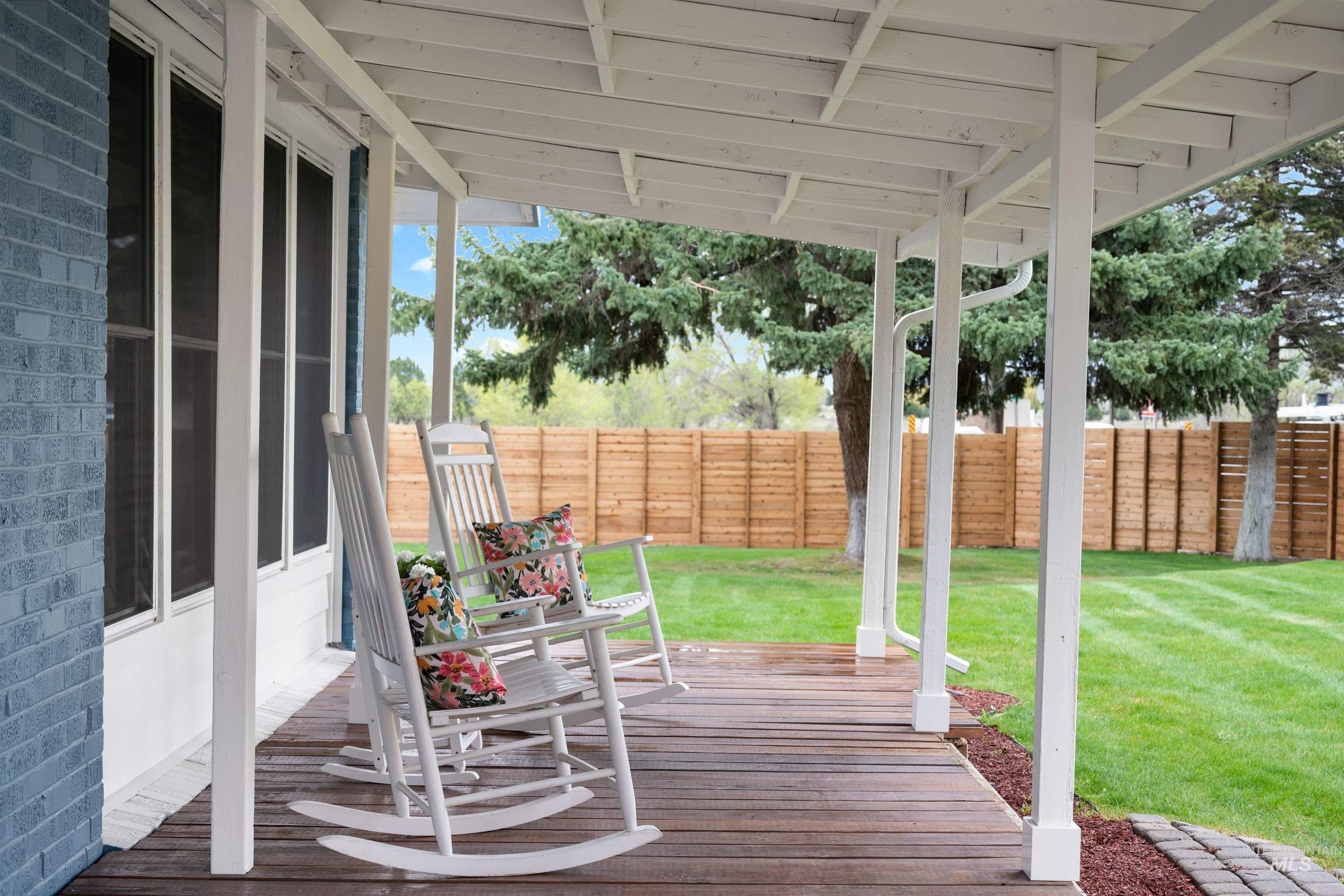 7816 E Victory, Nampa, Idaho 83687, 3 Bedrooms, 2 Bathrooms, Residential Income For Sale, Price $699,900, 98998410