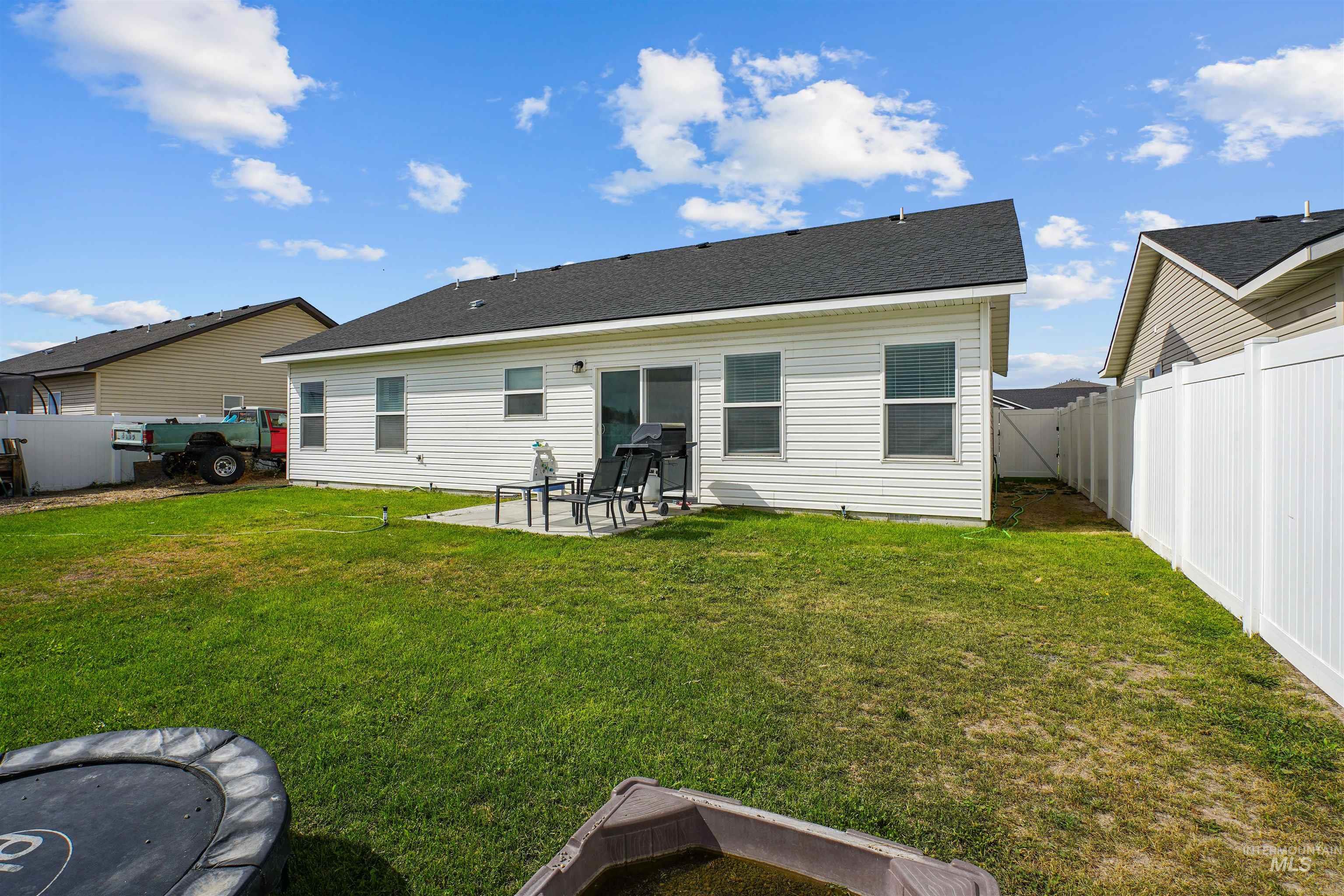 1009 Magnolia St, Burley, Idaho 83318, 3 Bedrooms, 2 Bathrooms, Residential For Sale, Price $315,000, 98998411