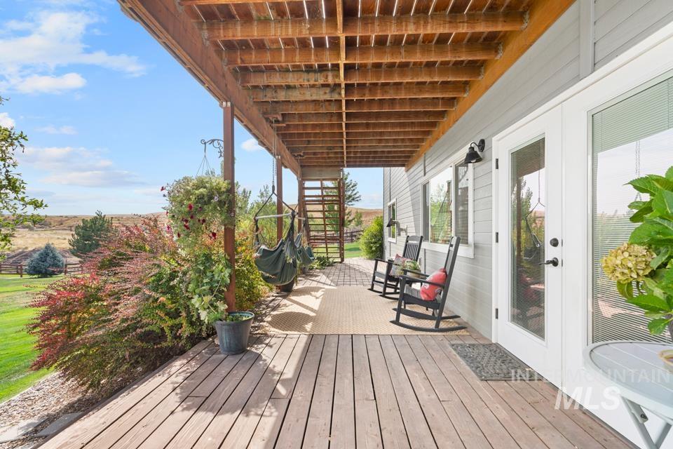3820 Dundee Dr., New Plymouth, Idaho 83655, 5 Bedrooms, 3 Bathrooms, Residential For Sale, Price $1,300,000,MLS 98998413