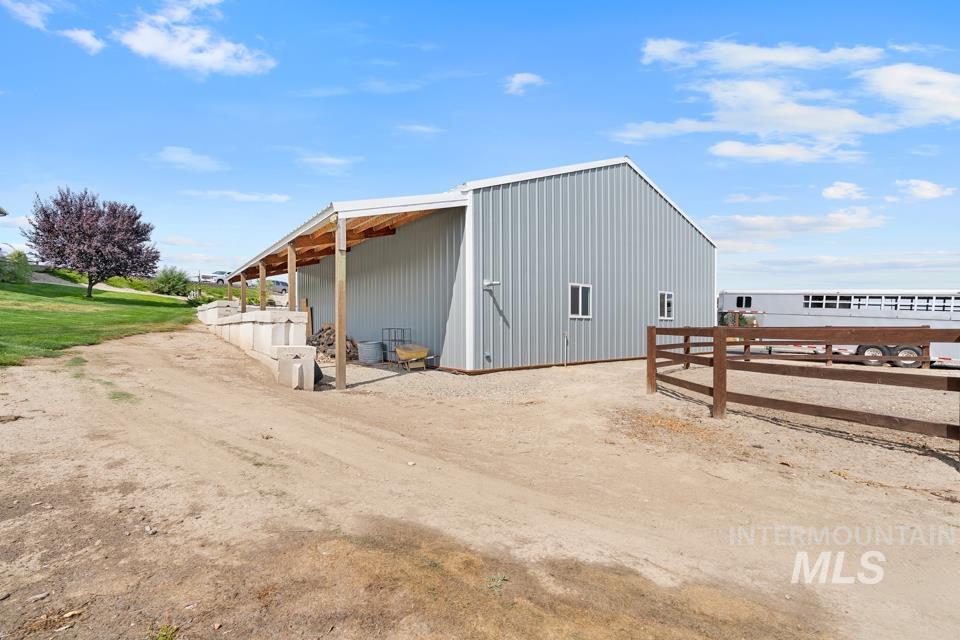 3820 Dundee Dr., New Plymouth, Idaho 83655, 5 Bedrooms, 3 Bathrooms, Residential For Sale, Price $1,300,000,MLS 98998413