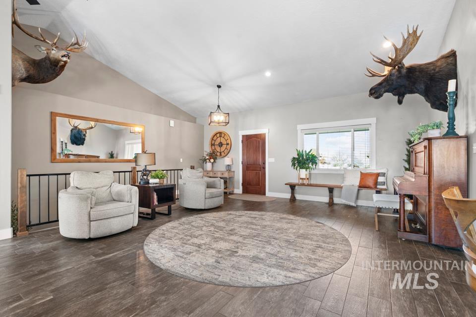 3820 Dundee Dr., New Plymouth, Idaho 83655, 5 Bedrooms, 3 Bathrooms, Residential For Sale, Price $1,300,000,MLS 98998413