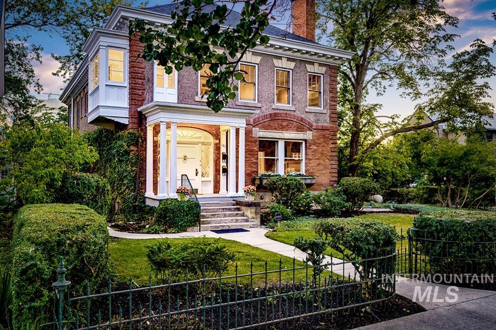 121 W Main St, Boise, Idaho 83702, 5 Bedrooms, 3.5 Bathrooms, Residential For Sale, Price $1,980,000,MLS 98998414