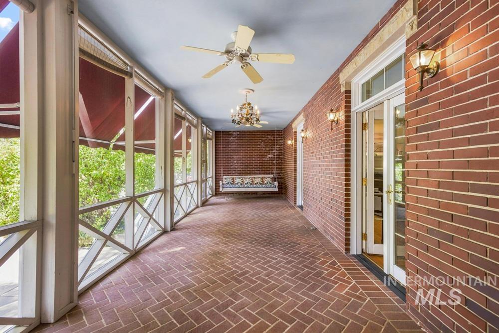 121 W Main St, Boise, Idaho 83702, 5 Bedrooms, 3.5 Bathrooms, Residential For Sale, Price $1,980,000,MLS 98998414