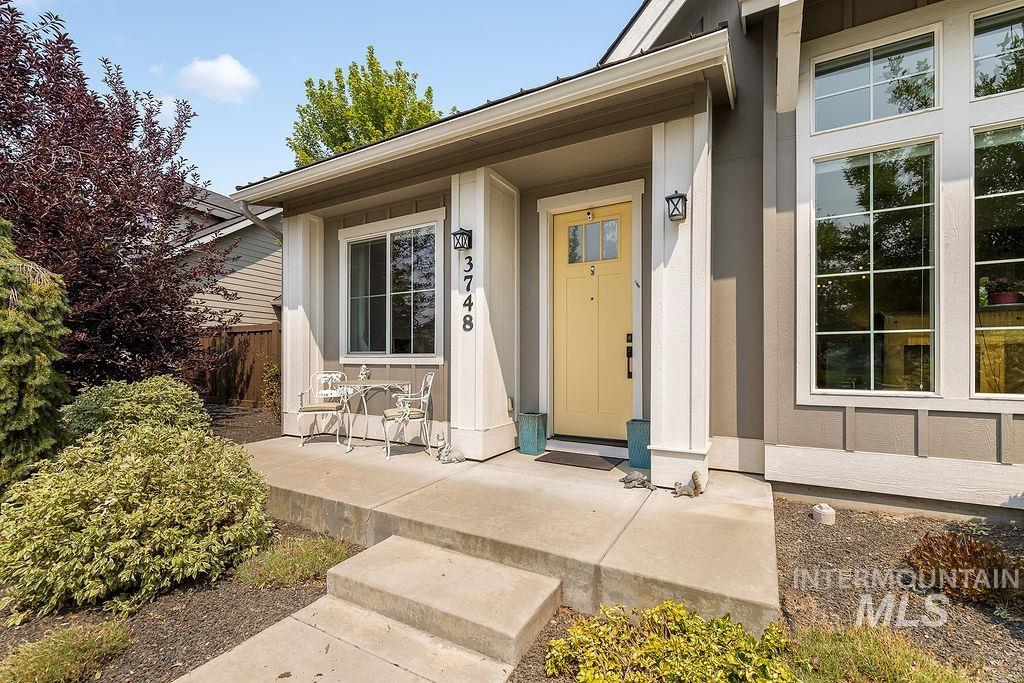 3748 W Hidden Springs Drive, Boise, Idaho 83714, 3 Bedrooms, 2 Bathrooms, Residential For Sale, Price $660,000, 98998416