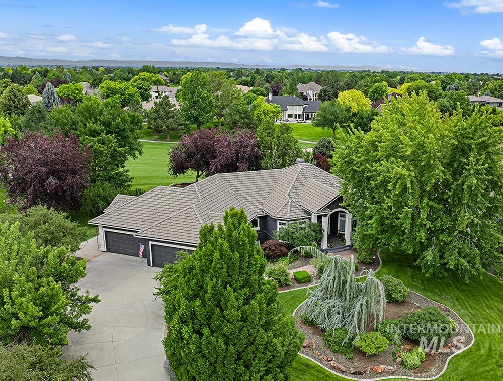 7061 N Penncross Way, Meridian, Idaho 83646, 5 Bedrooms, 4.5 Bathrooms, Residential For Sale, Price $1,699,000,MLS 98998417
