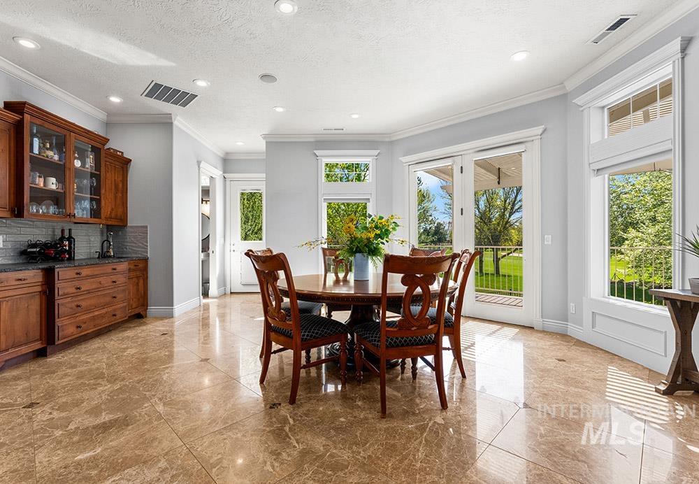 7061 N Penncross Way, Meridian, Idaho 83646, 5 Bedrooms, 4.5 Bathrooms, Residential For Sale, Price $1,699,000,MLS 98998417