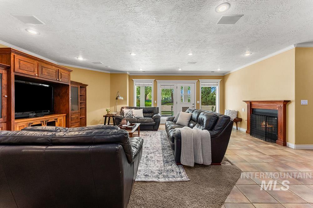 7061 N Penncross Way, Meridian, Idaho 83646, 5 Bedrooms, 4.5 Bathrooms, Residential For Sale, Price $1,699,000,MLS 98998417