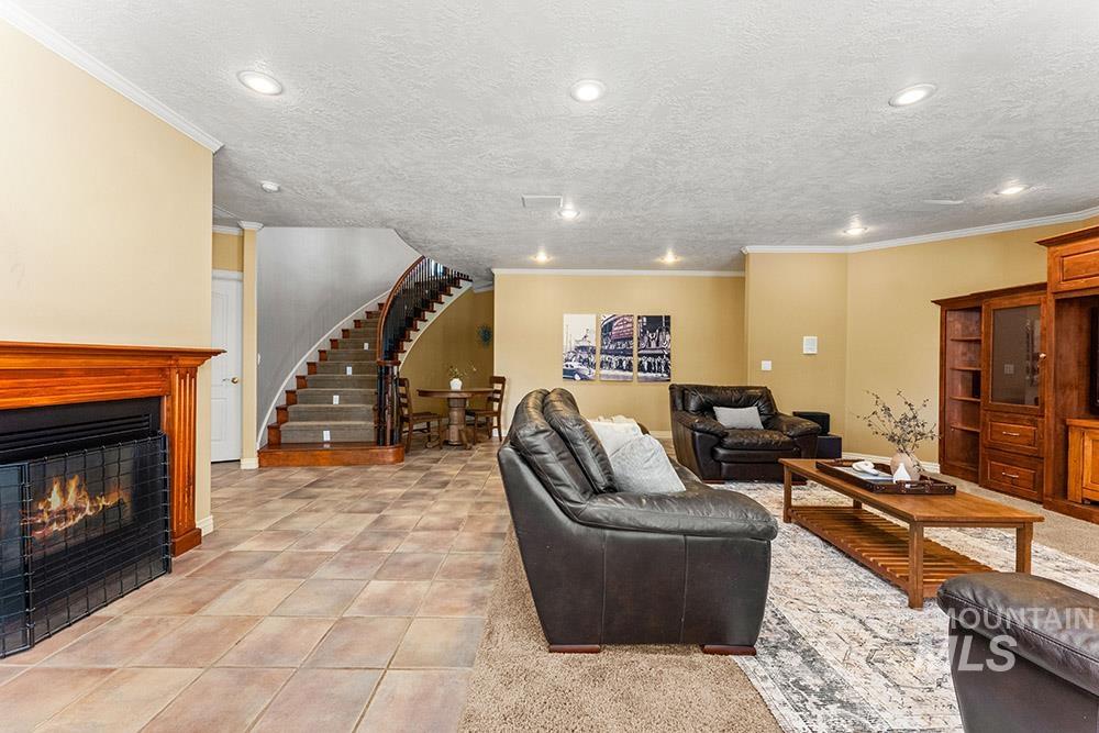 7061 N Penncross Way, Meridian, Idaho 83646, 5 Bedrooms, 4.5 Bathrooms, Residential For Sale, Price $1,699,000,MLS 98998417