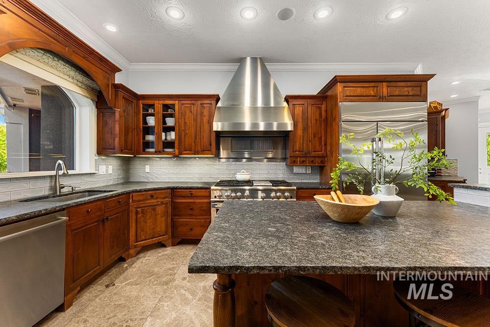 7061 N Penncross Way, Meridian, Idaho 83646, 5 Bedrooms, 4.5 Bathrooms, Residential For Sale, Price $1,699,000,MLS 98998417