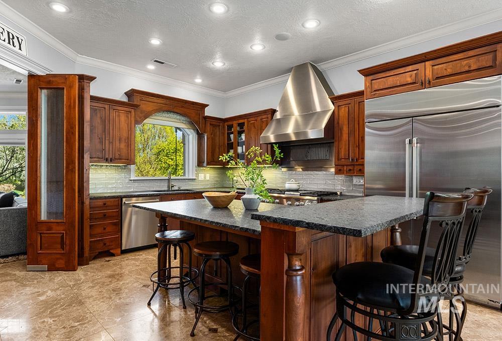 7061 N Penncross Way, Meridian, Idaho 83646, 5 Bedrooms, 4.5 Bathrooms, Residential For Sale, Price $1,699,000,MLS 98998417