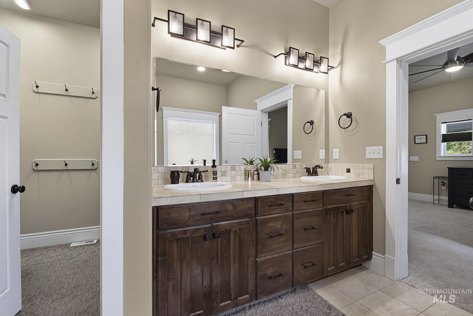 4028 N Quenzer Way, Meridian, Idaho 83646, 4 Bedrooms, 2.5 Bathrooms, Residential For Sale, Price $825,000, 98998418