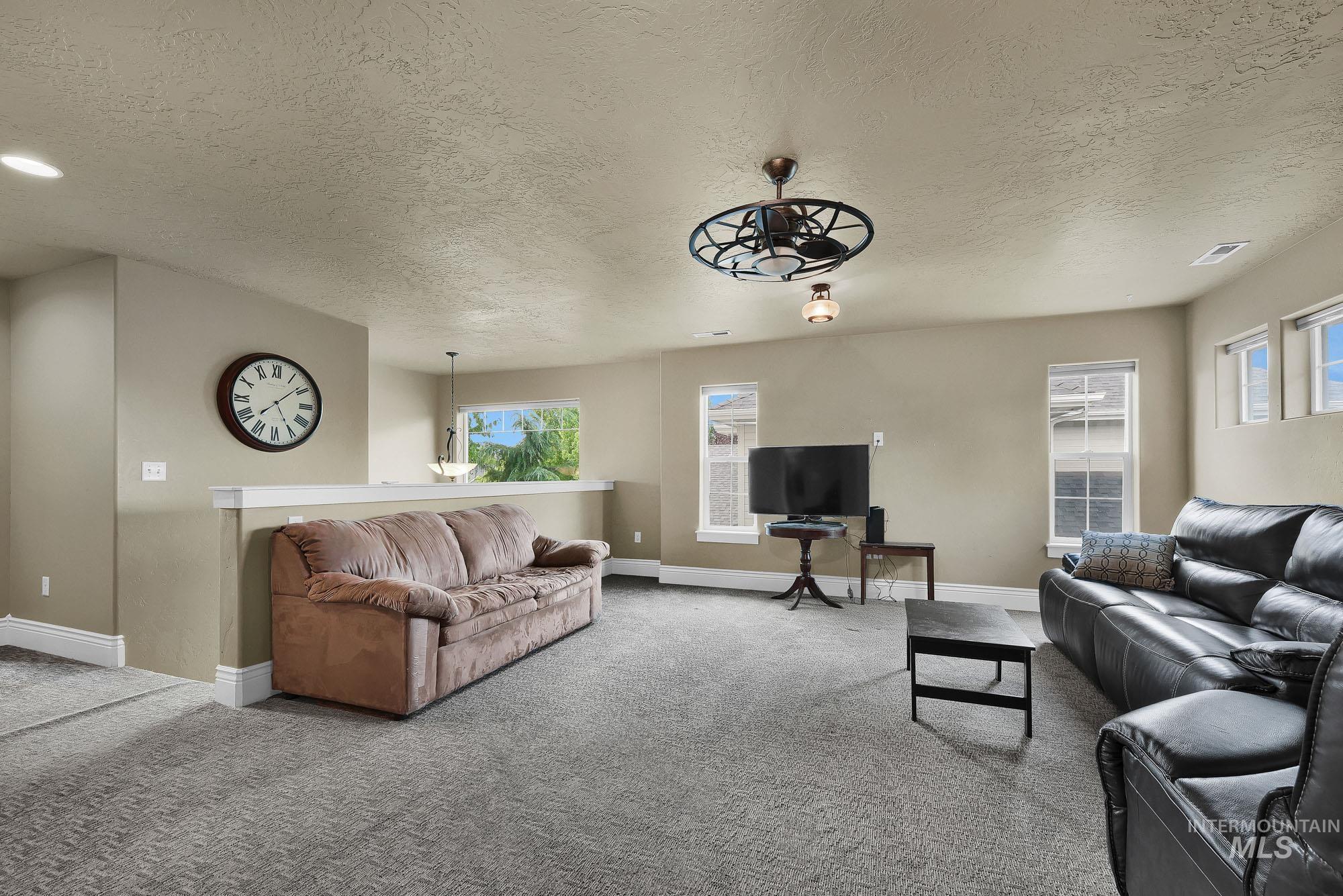 4028 N Quenzer Way, Meridian, Idaho 83646, 4 Bedrooms, 2.5 Bathrooms, Residential For Sale, Price $825,000, 98998418