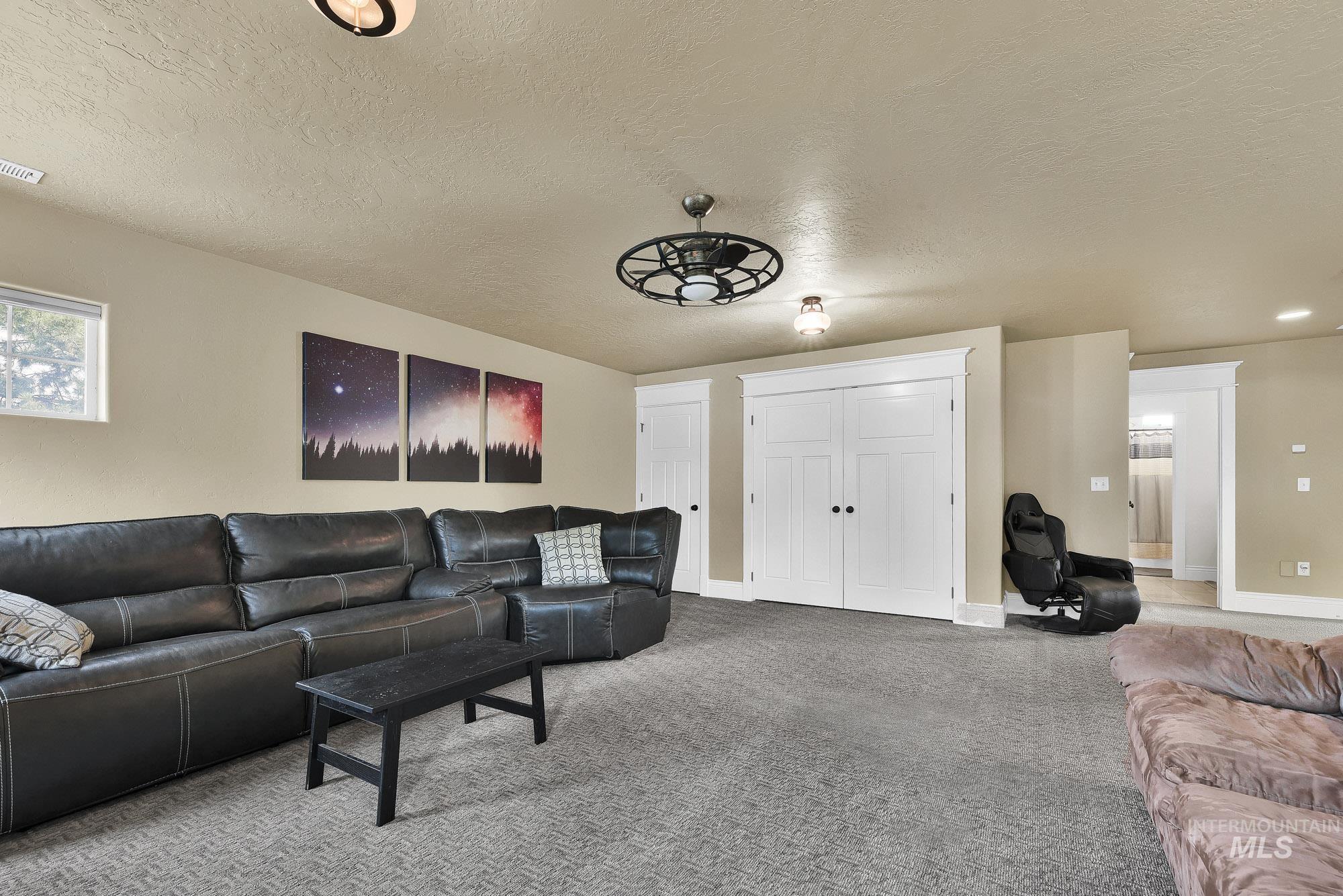 4028 N Quenzer Way, Meridian, Idaho 83646, 4 Bedrooms, 2.5 Bathrooms, Residential For Sale, Price $825,000, 98998418