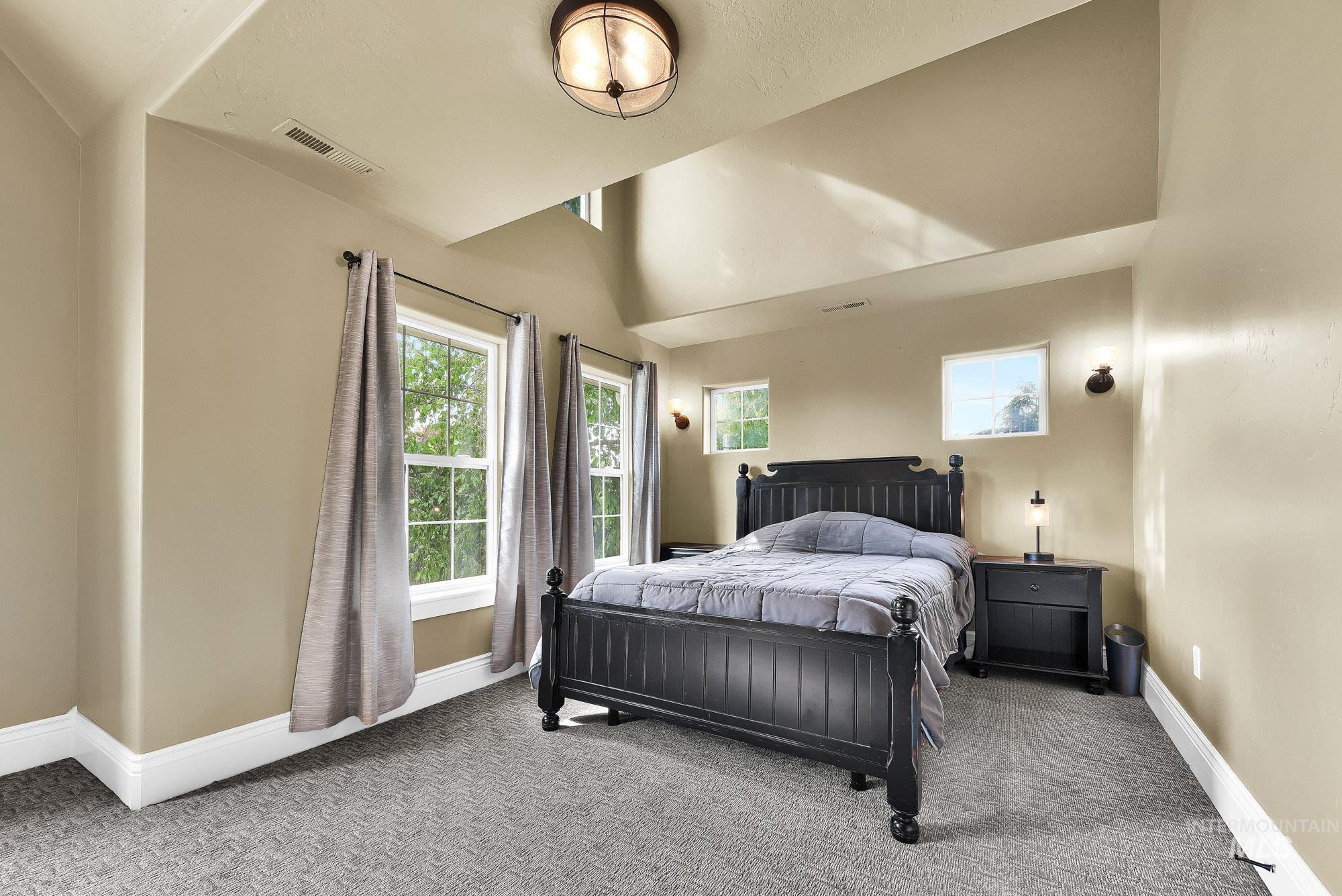 4028 N Quenzer Way, Meridian, Idaho 83646, 4 Bedrooms, 2.5 Bathrooms, Residential For Sale, Price $825,000, 98998418