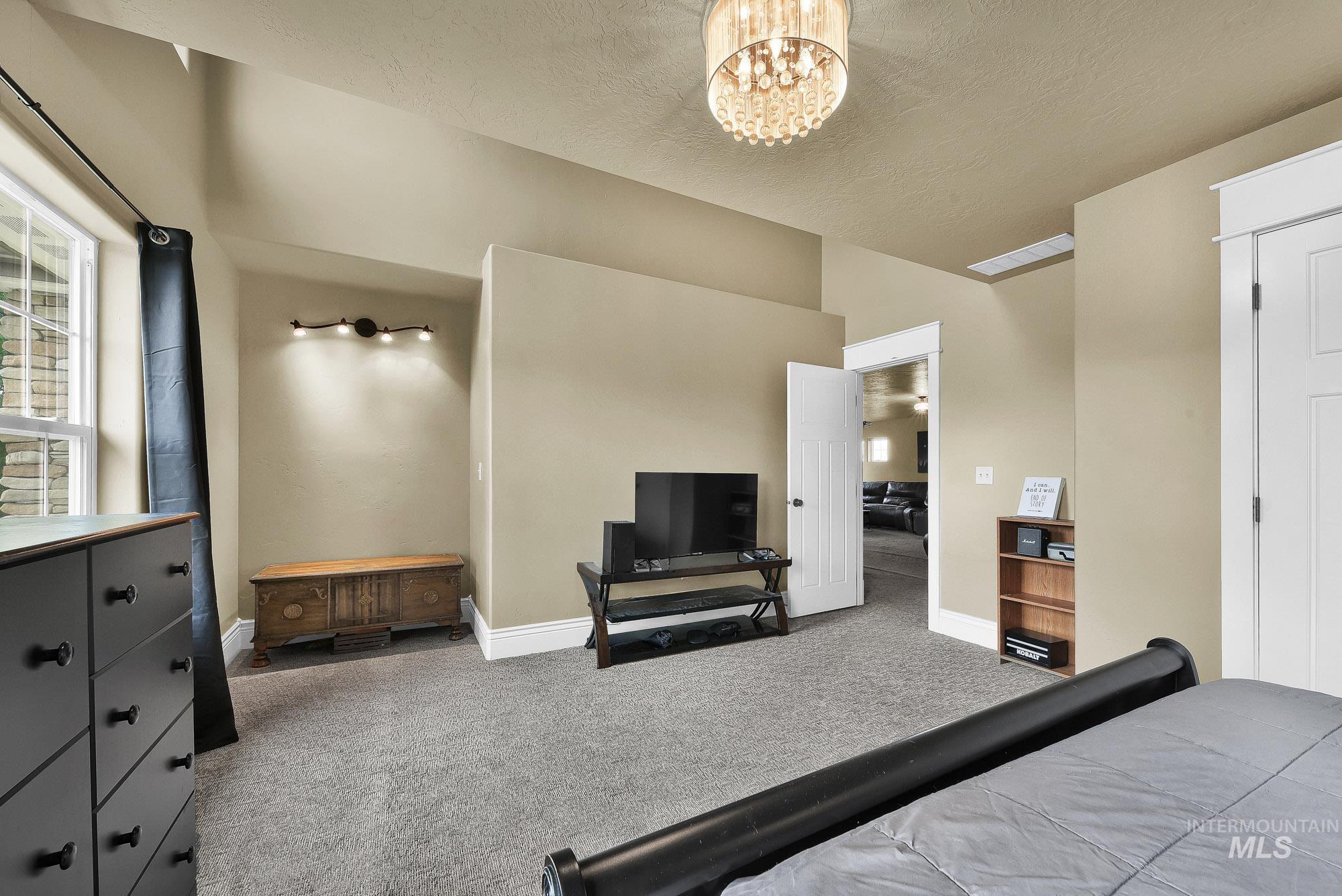 4028 N Quenzer Way, Meridian, Idaho 83646, 4 Bedrooms, 2.5 Bathrooms, Residential For Sale, Price $825,000, 98998418