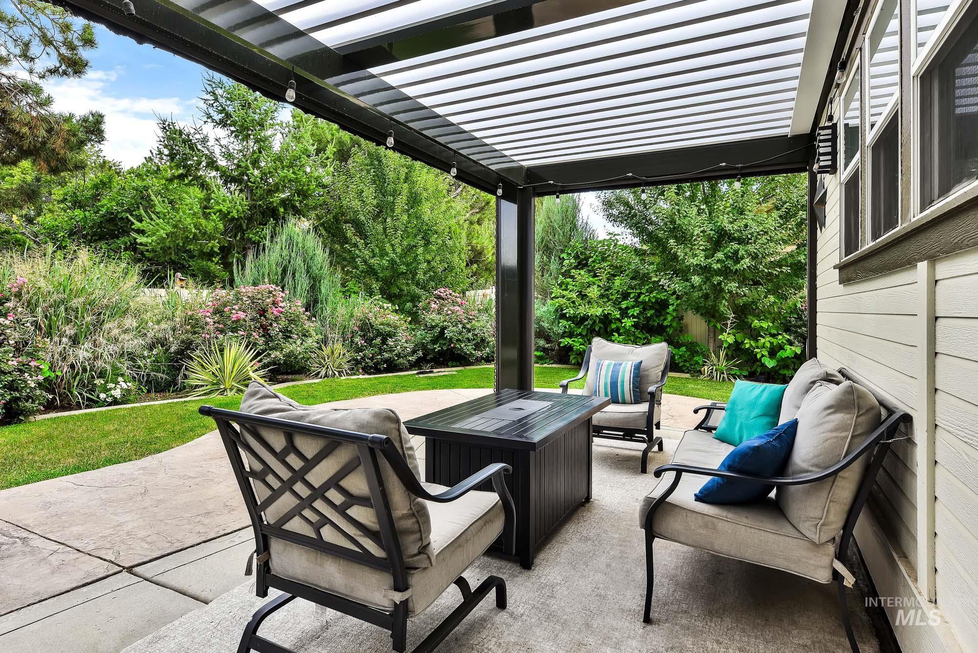 4028 N Quenzer Way, Meridian, Idaho 83646, 4 Bedrooms, 2.5 Bathrooms, Residential For Sale, Price $825,000, 98998418