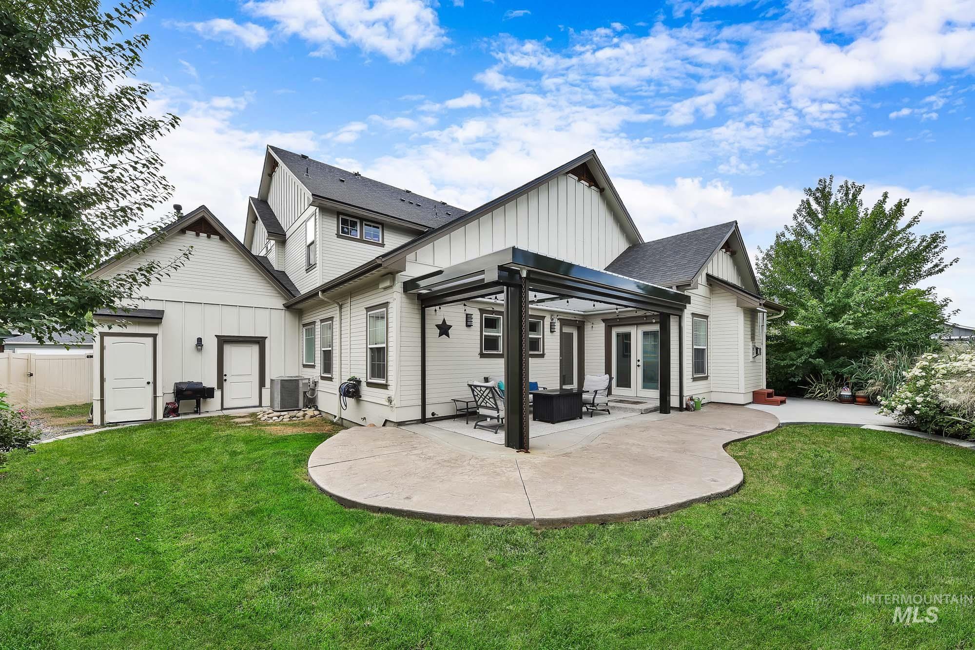4028 N Quenzer Way, Meridian, Idaho 83646, 4 Bedrooms, 2.5 Bathrooms, Residential For Sale, Price $825,000, 98998418