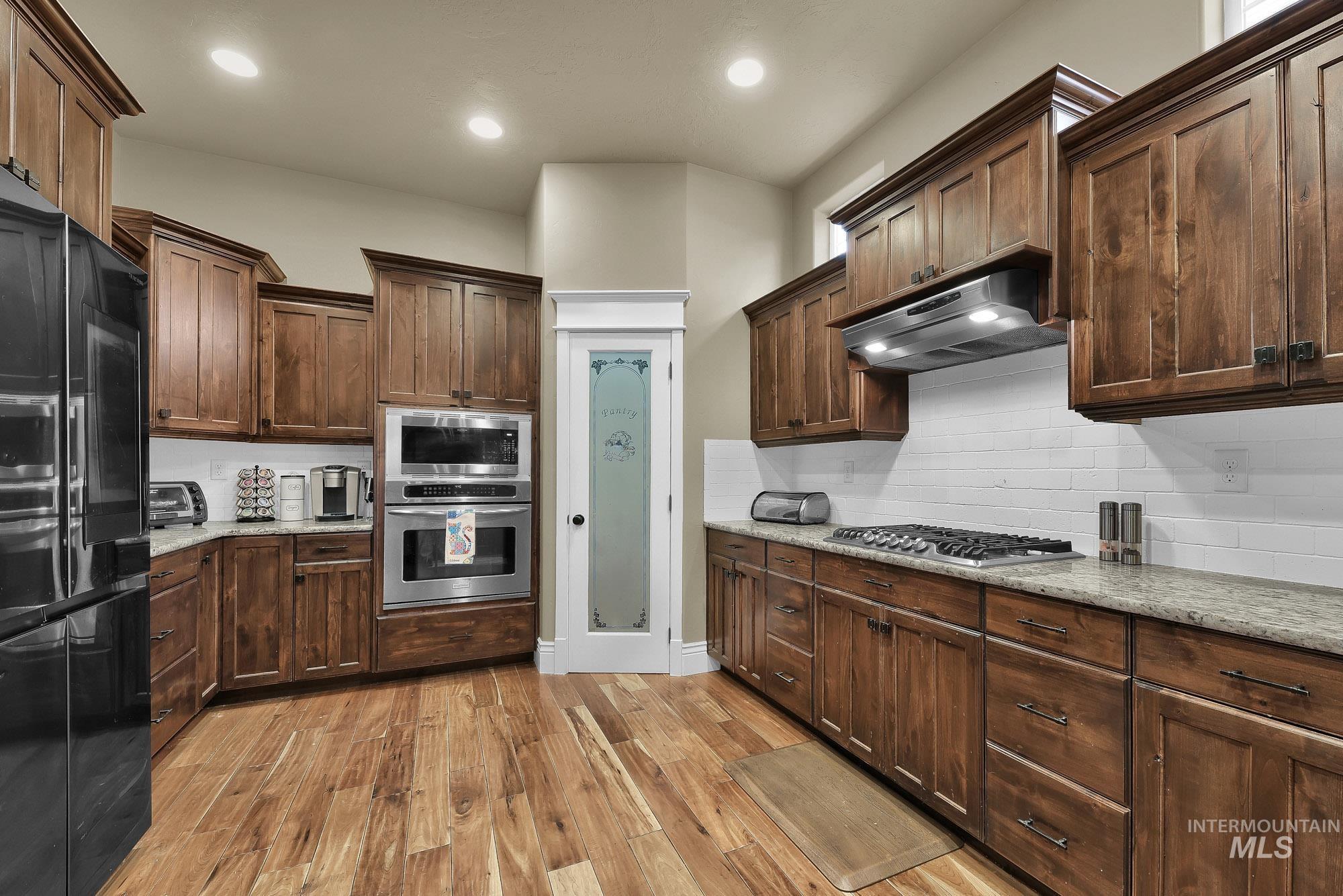 4028 N Quenzer Way, Meridian, Idaho 83646, 4 Bedrooms, 2.5 Bathrooms, Residential For Sale, Price $825,000, 98998418