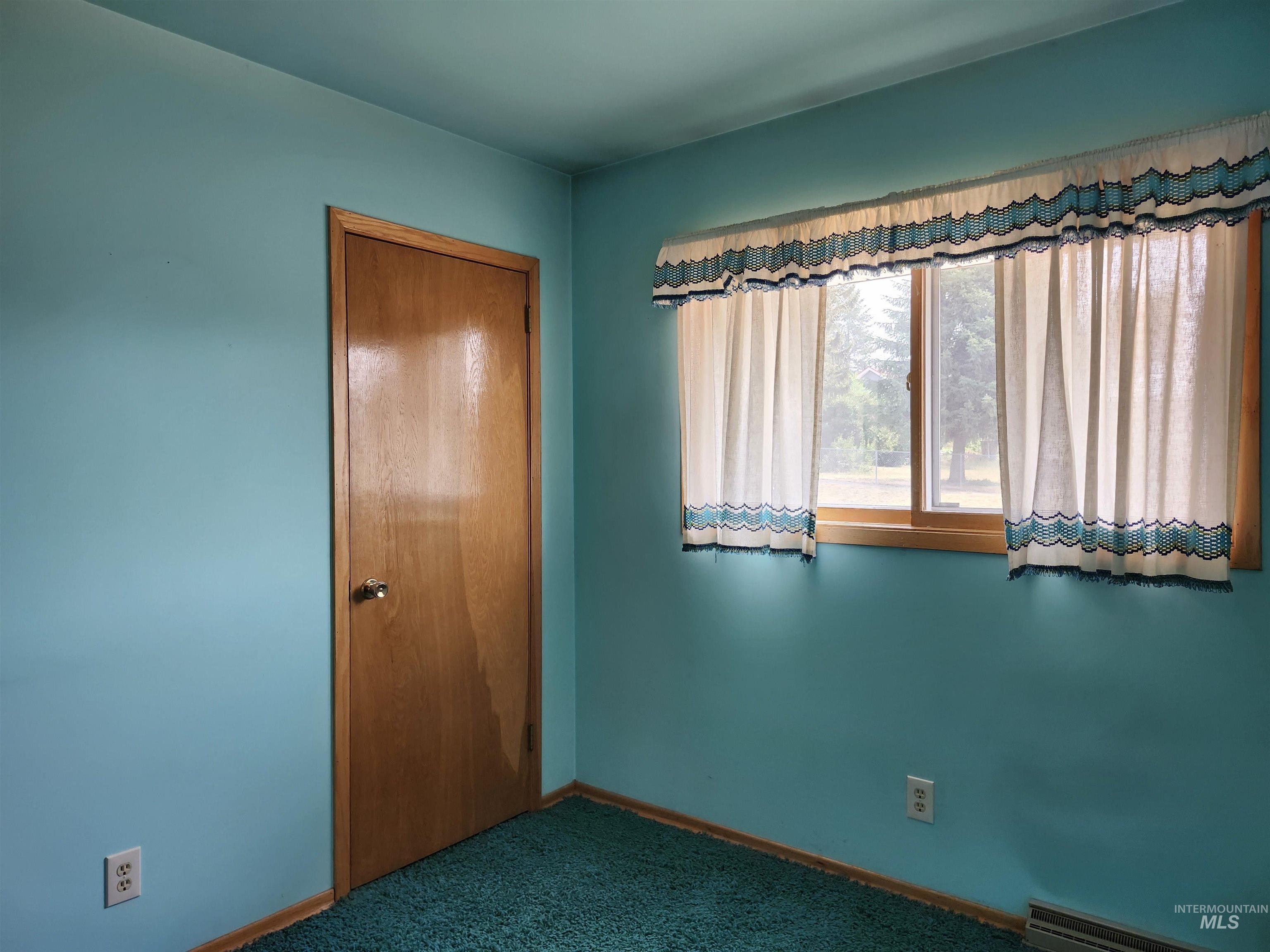 220 Cedar Street, Potlatch, Idaho 83855, 3 Bedrooms, 1 Bathroom, Residential For Sale, Price $449,000, 98998421