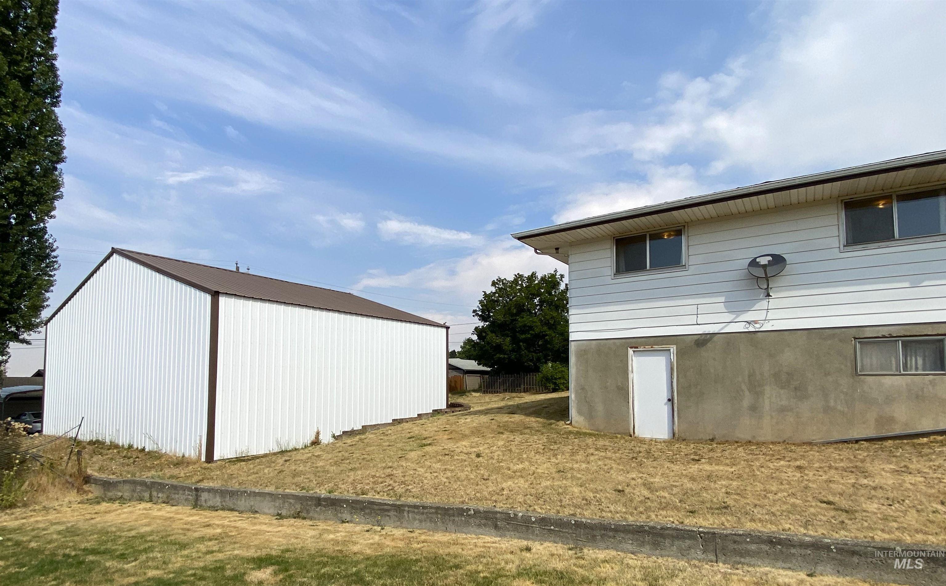220 Cedar Street, Potlatch, Idaho 83855, 3 Bedrooms, 1 Bathroom, Residential For Sale, Price $449,000, 98998421