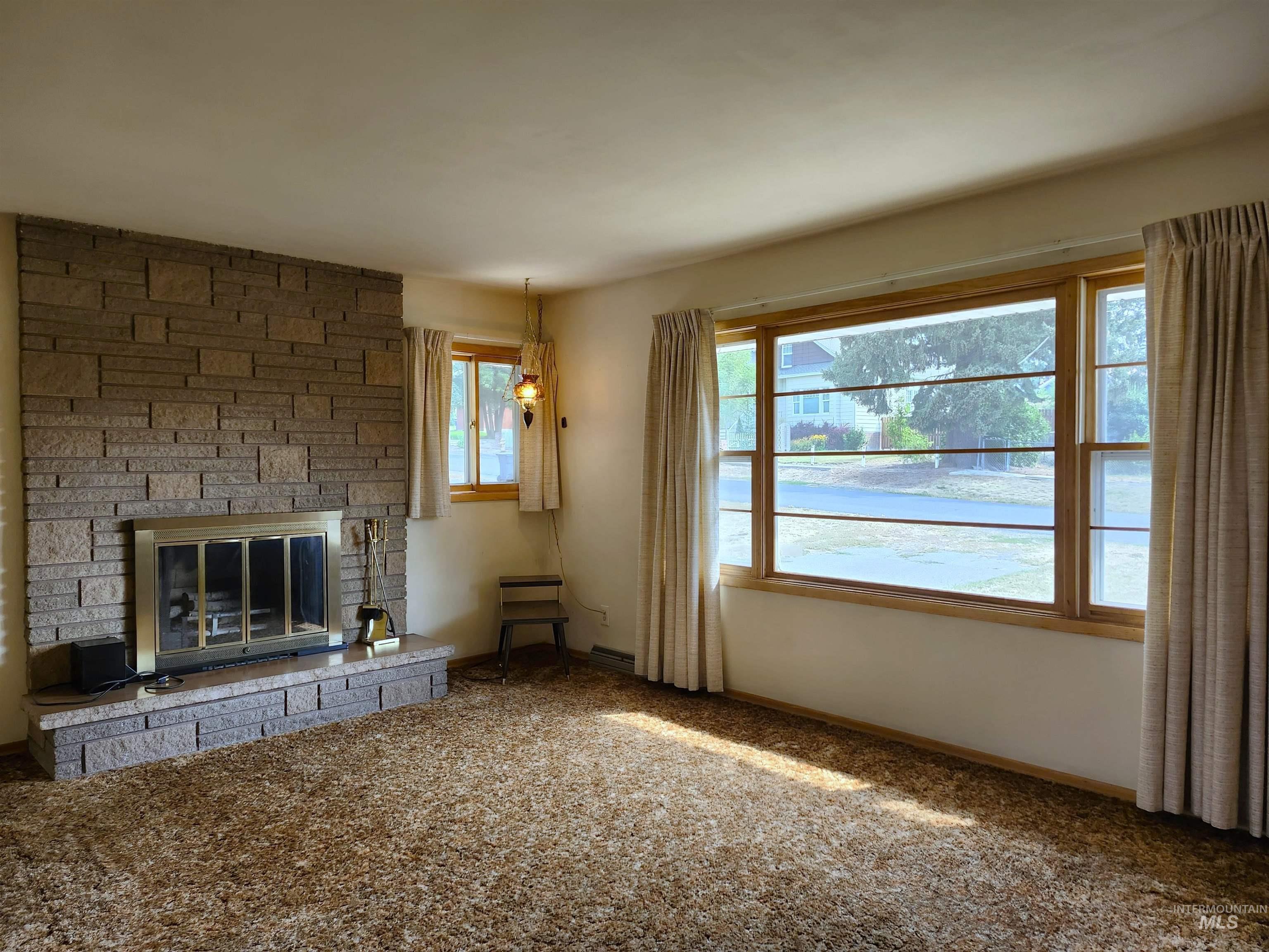 220 Cedar Street, Potlatch, Idaho 83855, 3 Bedrooms, 1 Bathroom, Residential For Sale, Price $449,000, 98998421