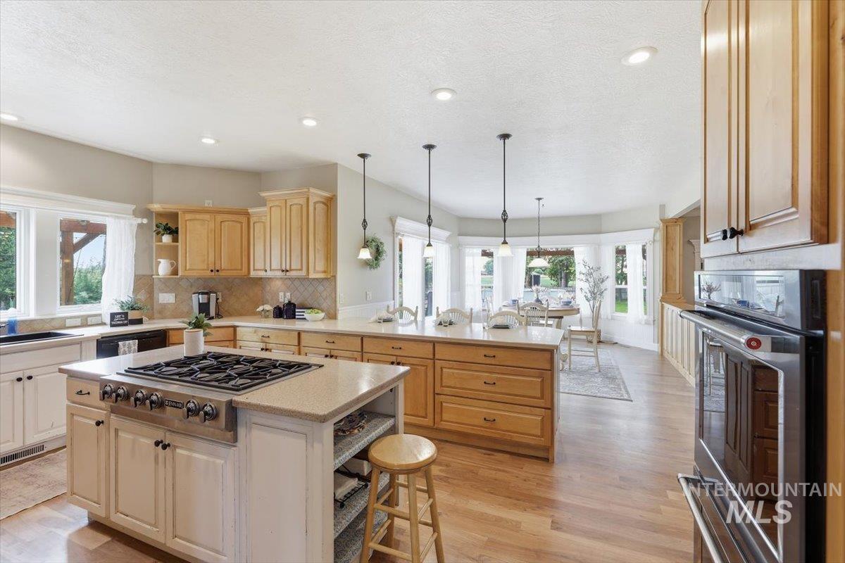 3685 E Indian Trail Lane, Kuna, Idaho 83634, 5 Bedrooms, 4 Bathrooms, Residential For Sale, Price $1,800,000,MLS 98998422