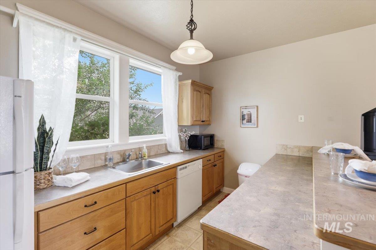 3685 E Indian Trail Lane, Kuna, Idaho 83634, 5 Bedrooms, 4 Bathrooms, Residential For Sale, Price $1,800,000,MLS 98998422