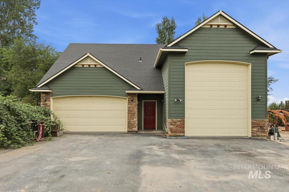 3685 E Indian Trail Lane, Kuna, Idaho 83634, 5 Bedrooms, 4 Bathrooms, Residential For Sale, Price $1,800,000,MLS 98998422
