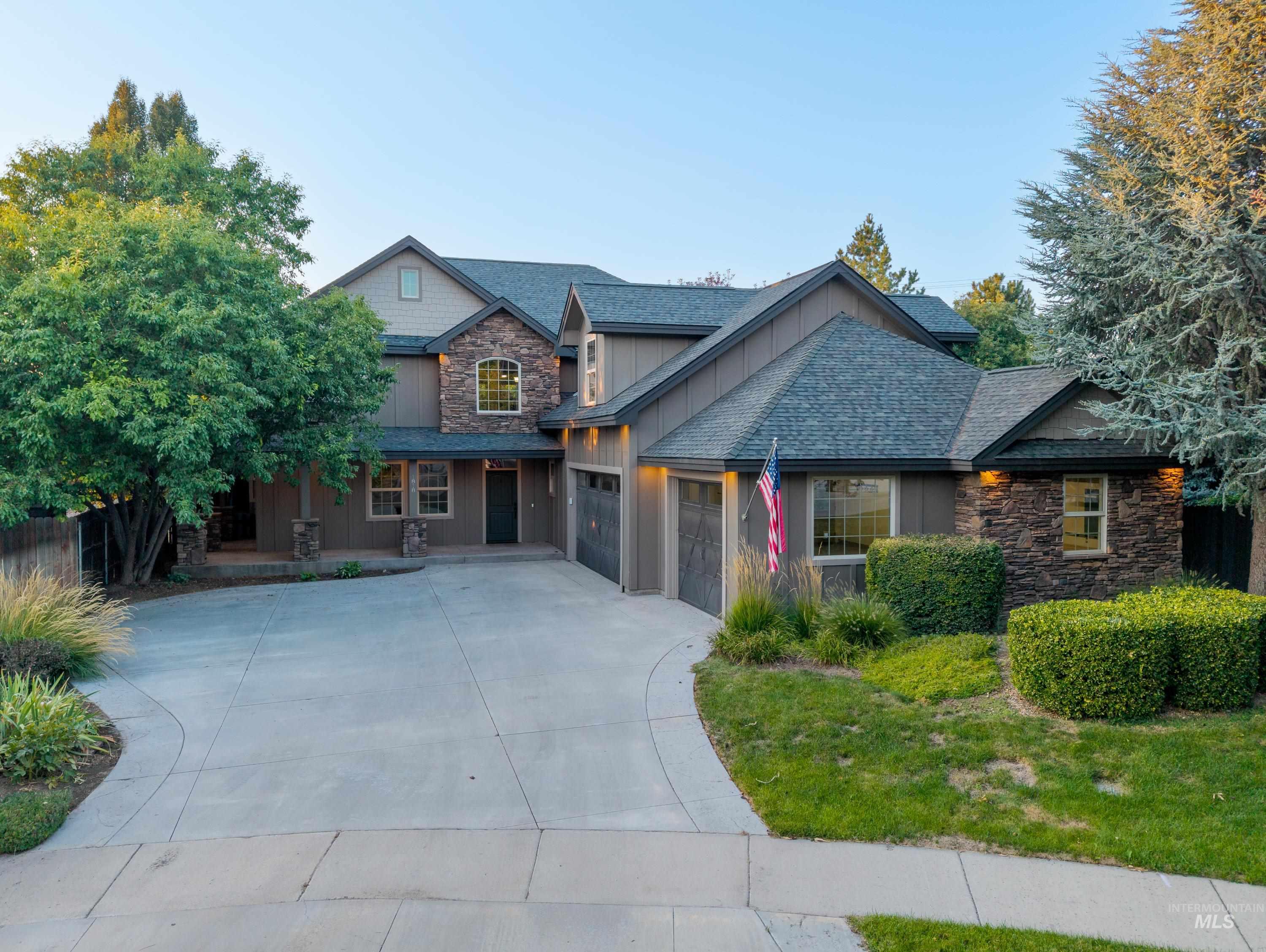 1818 W Silver Creek Court, Nampa, Idaho 83686, 4 Bedrooms, 3.5 Bathrooms, Residential For Sale, Price $680,000,MLS 98998425