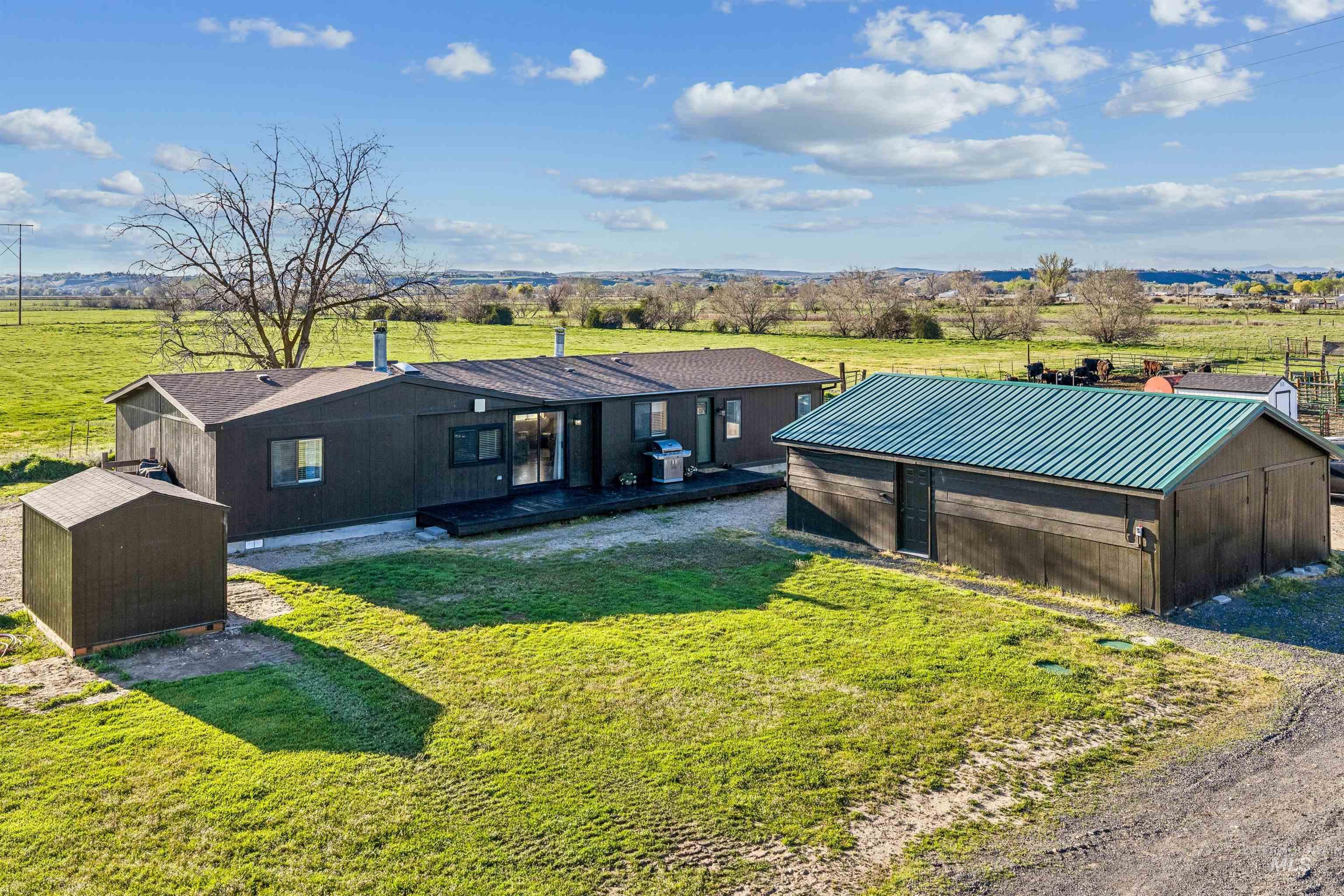 1050 NW 10th Ave, Payette, Idaho 83661, 3 Bedrooms, 2 Bathrooms, Residential For Sale, Price $515,000, 98998428