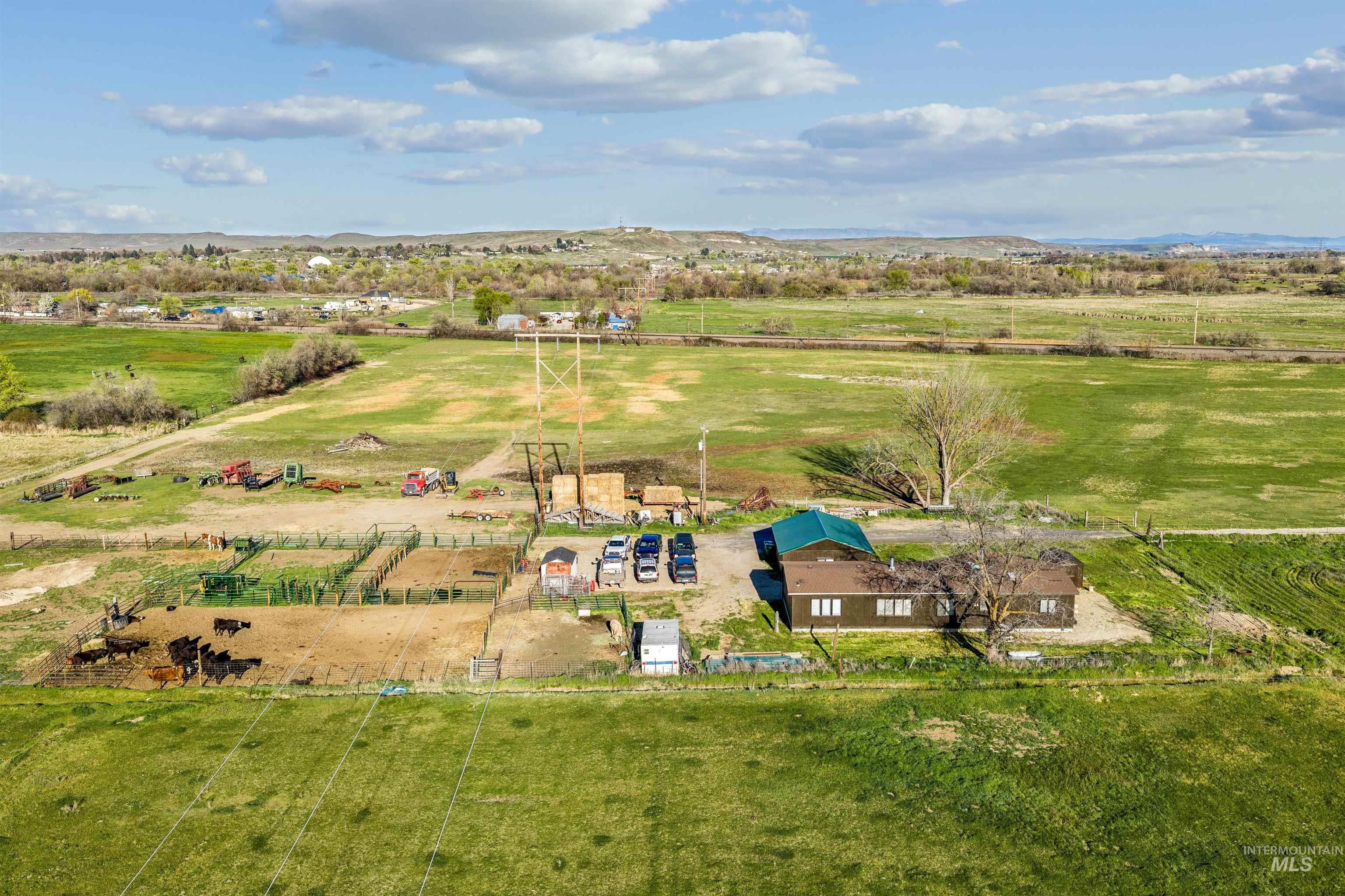 1050 NW 10th Ave, Payette, Idaho 83661, 3 Bedrooms, 2 Bathrooms, Residential For Sale, Price $515,000, 98998428