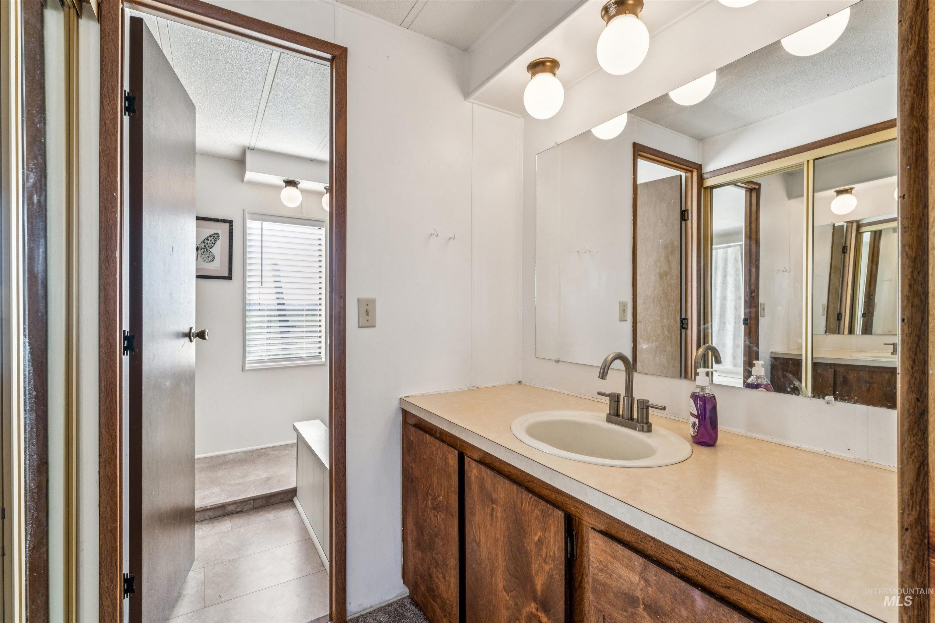 1050 NW 10th Ave, Payette, Idaho 83661, 3 Bedrooms, 2 Bathrooms, Residential For Sale, Price $515,000, 98998428