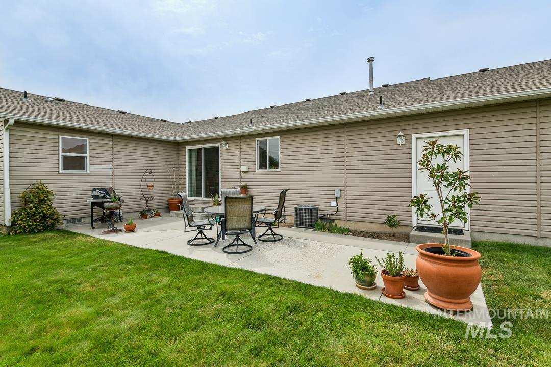 2584 W 8th St, Weiser, Idaho 83672, 3 Bedrooms, 2 Bathrooms, Residential For Sale, Price $375,000,MLS 98998435