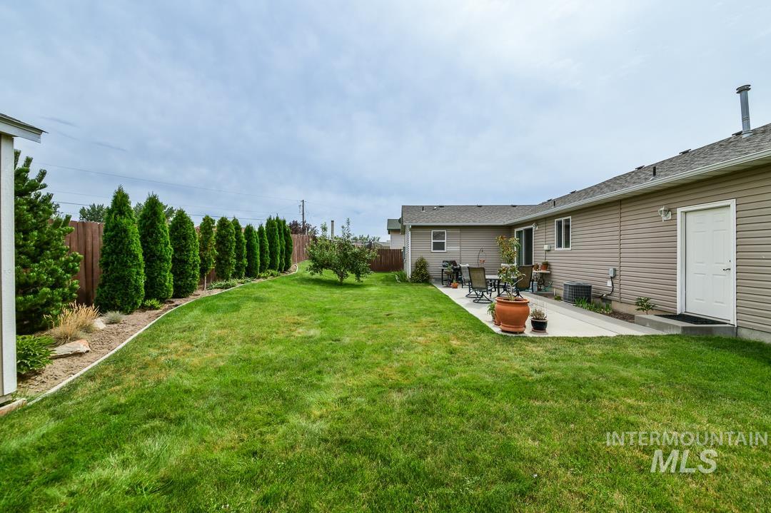2584 W 8th St, Weiser, Idaho 83672, 3 Bedrooms, 2 Bathrooms, Residential For Sale, Price $375,000,MLS 98998435