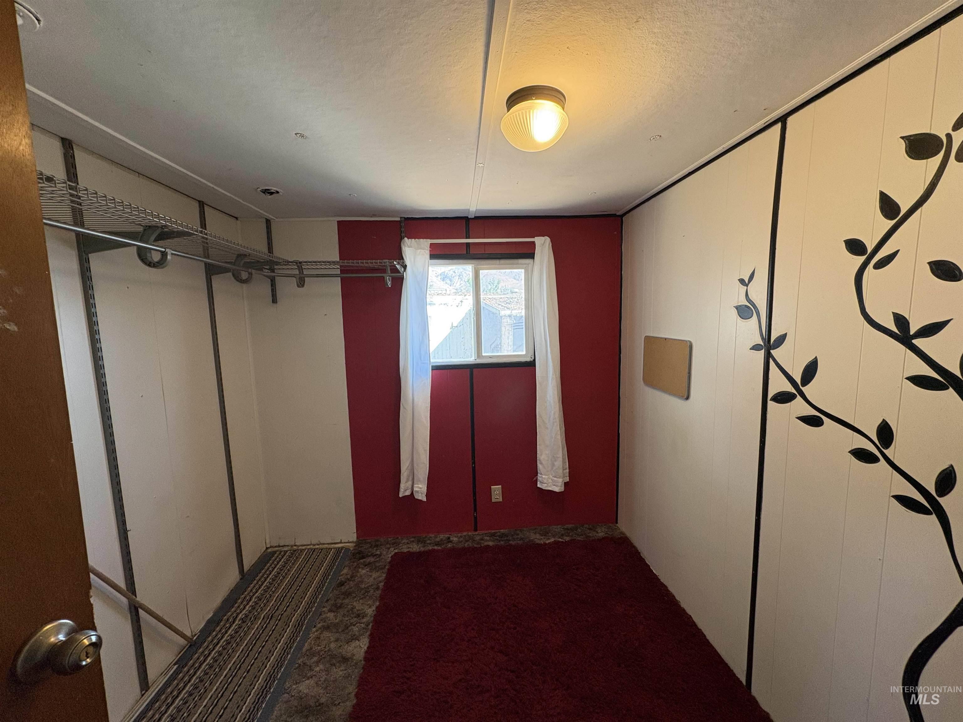 1265 Elm Street, Clarkston, Washington 99403, 2 Bedrooms, 1 Bathroom, Residential For Sale, Price $30,000,MLS 98998441