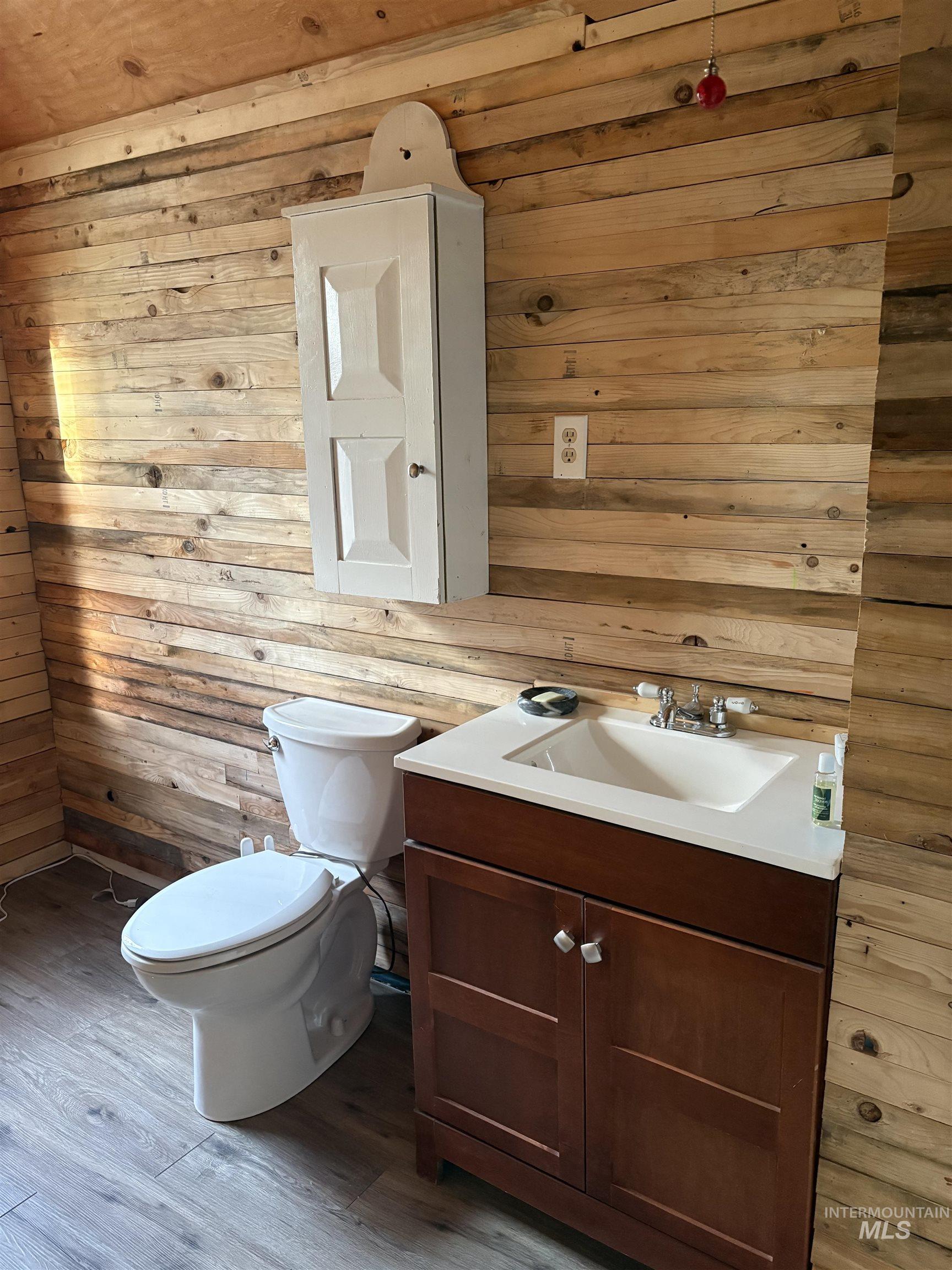 90 Meadow Drive, Idaho City, Idaho 83631, 4 Bedrooms, 4 Bathrooms, Residential For Sale, Price $495,000, 98998446