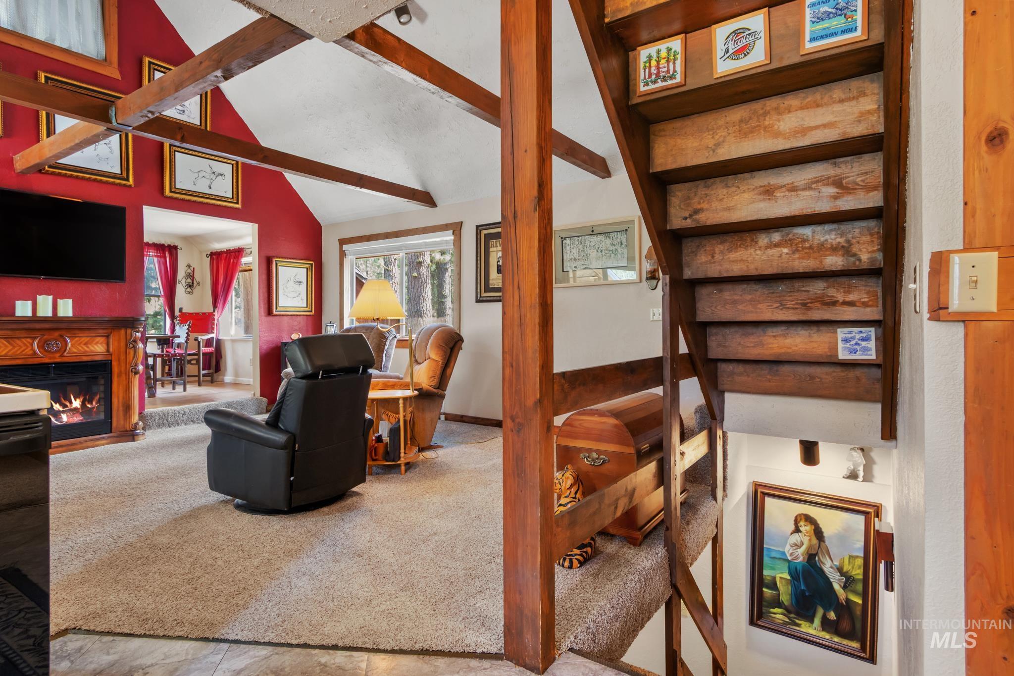 90 Meadow Drive, Idaho City, Idaho 83631, 4 Bedrooms, 4 Bathrooms, Residential For Sale, Price $495,000, 98998446