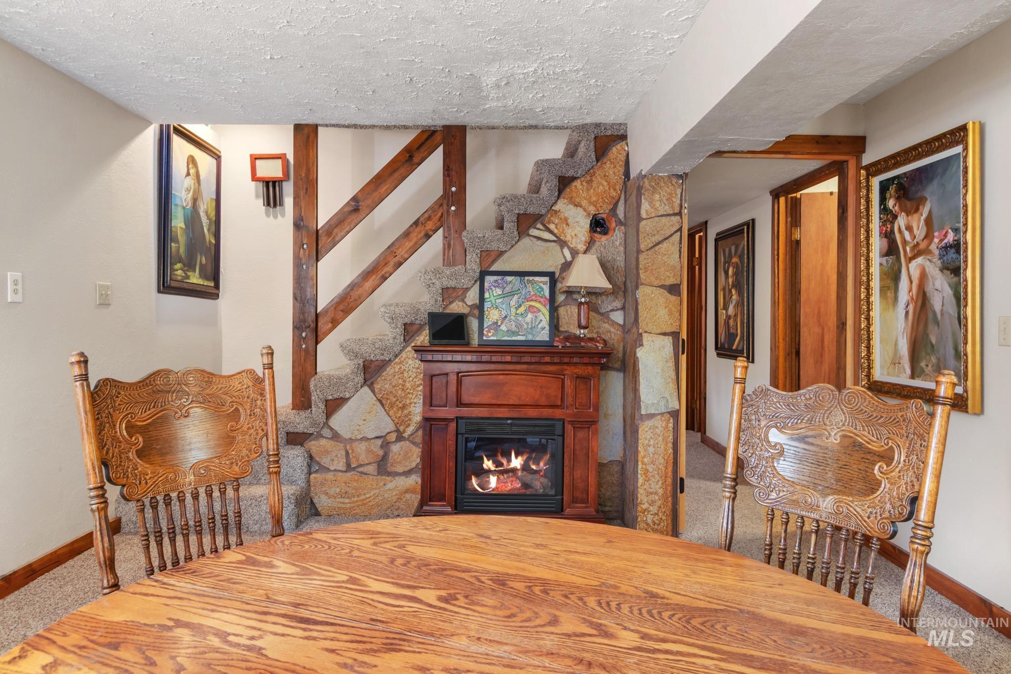 90 Meadow Drive, Idaho City, Idaho 83631, 4 Bedrooms, 4 Bathrooms, Residential For Sale, Price $495,000, 98998446