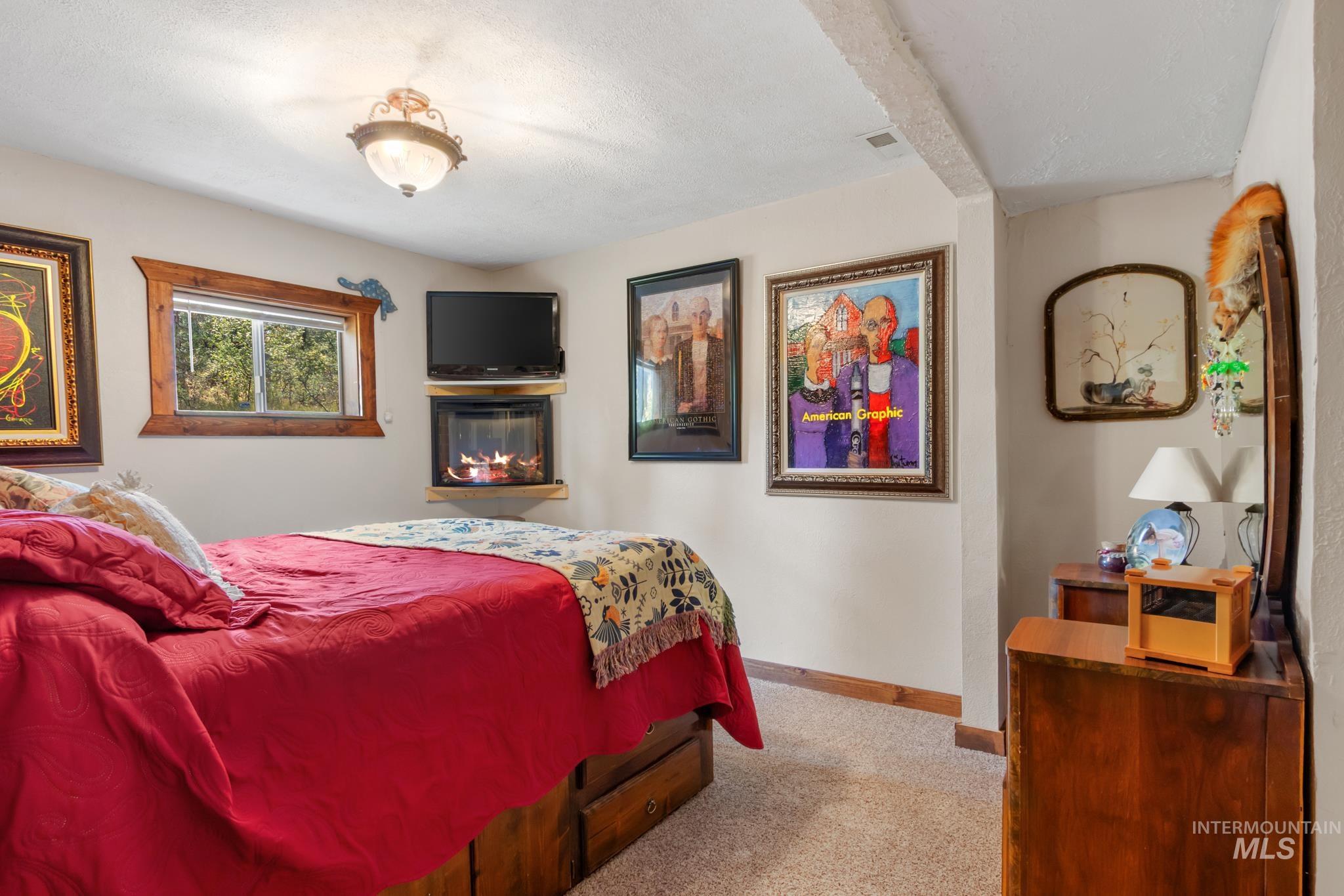 90 Meadow Drive, Idaho City, Idaho 83631, 4 Bedrooms, 4 Bathrooms, Residential For Sale, Price $495,000, 98998446