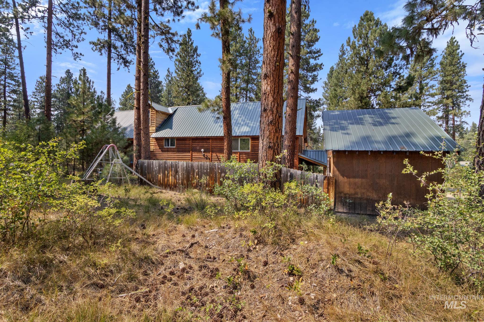 90 Meadow Drive, Idaho City, Idaho 83631, 4 Bedrooms, 4 Bathrooms, Residential For Sale, Price $495,000, 98998446