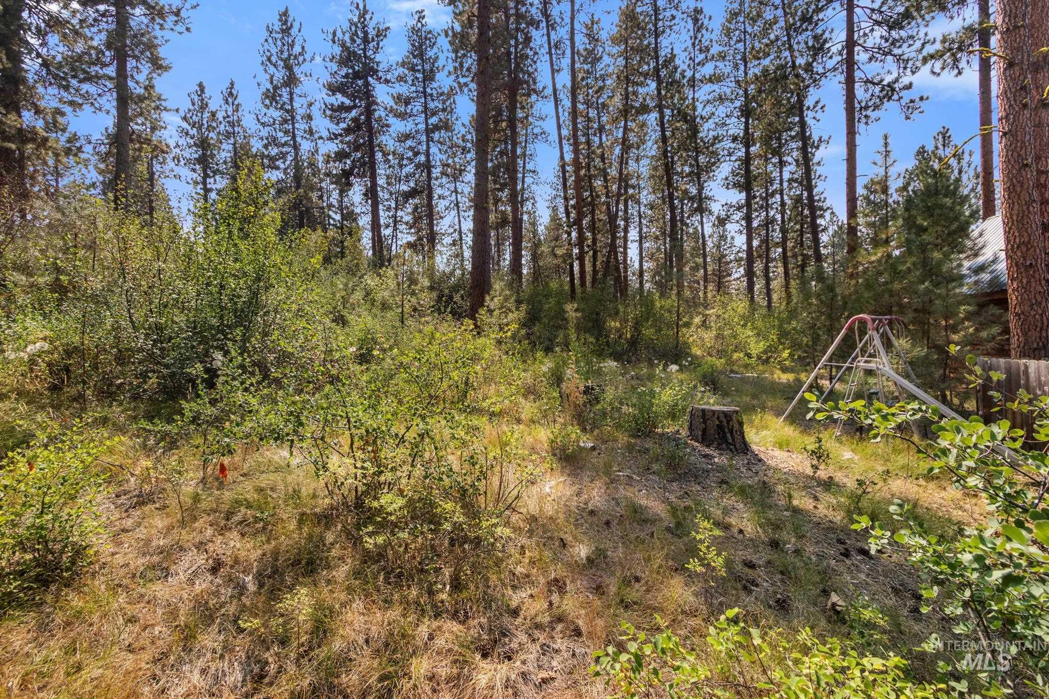 90 Meadow Drive, Idaho City, Idaho 83631, 4 Bedrooms, 4 Bathrooms, Residential For Sale, Price $495,000, 98998446